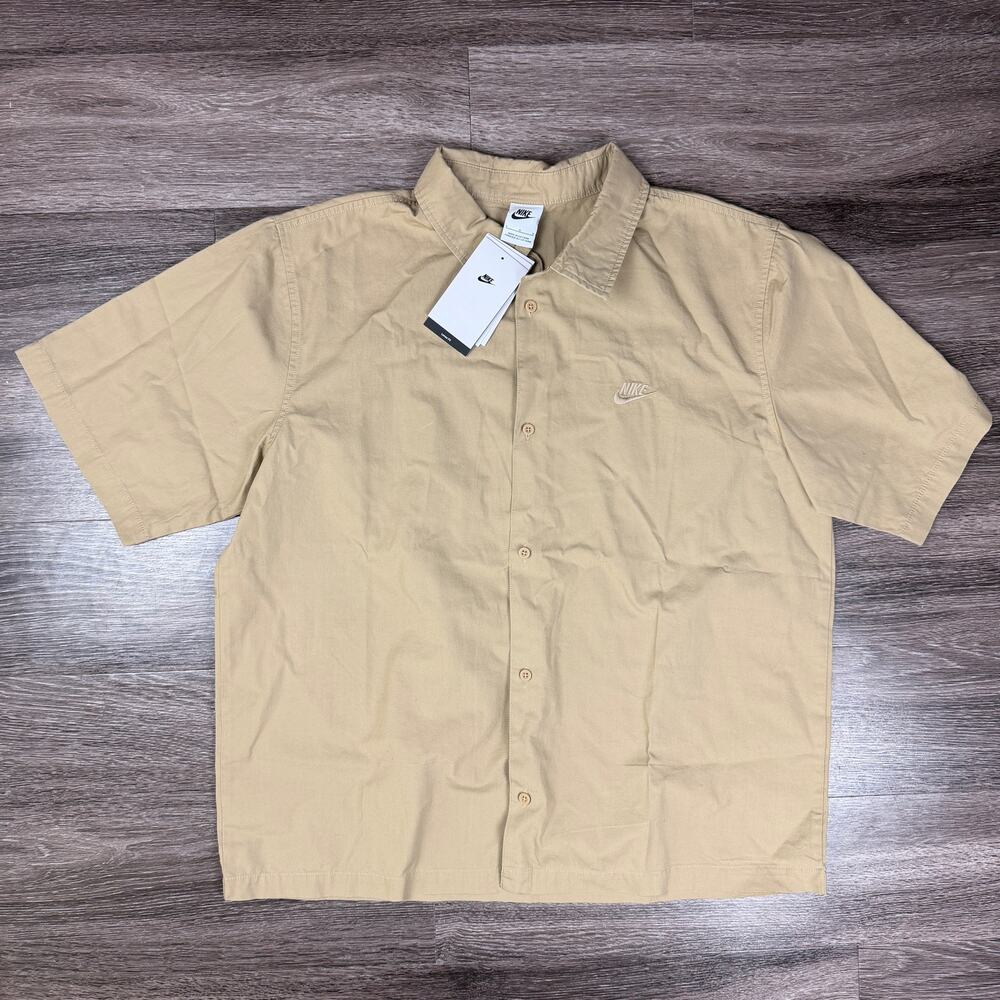 Nike Club Oxford Button Up Short Sleeve Short Khaki HJ2029-297 Men's Large NWT
